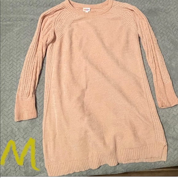 LuLaRoe Dresses & Skirts - Lularoe Lauren sweaterdress
